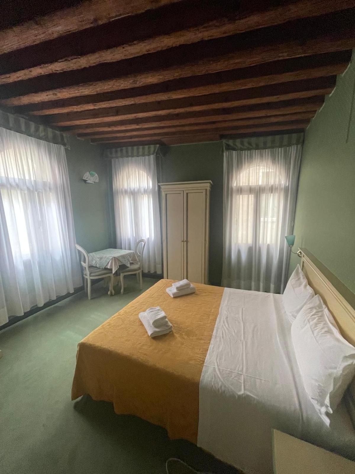 Locanda Ruga Rialto Venezia Esterno foto